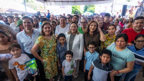Gobernadora puso en marcha el canje de uniformes, útiles escolares y calzado deportivo