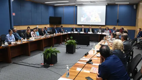 UNAM Aplaza Ciclo Escolar 2026-2027 y Enfrenta Protestas por Examen de Control Tras Anomalías en Admisión