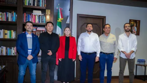 Gobernadora Yeraldine concreta con empresarios chinos, el primer envío de un millón 200 mil toneladas de sorgo sinaloense a China