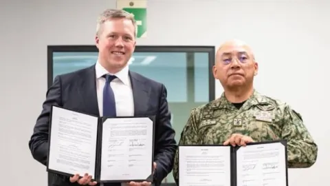 México y EE. UU. Sellan Acuerdo para Combate Antidrones al Crimen Organizado