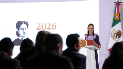 Sheinbaum Contra SCJN por Restablecer Seguros de Gastos Médicos con Fondos Públicos