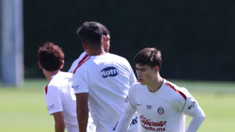 Cierre de Mercado en Chivas: Armando González Sella Salida a Europa; Rangel y Gutiérrez, en la Órbita Internacional