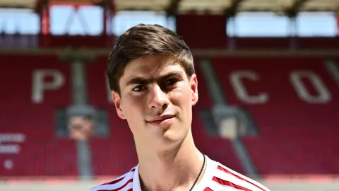 Armando 'La Hormiga' González Sella su Fichaje con el Olympiacos de Grecia