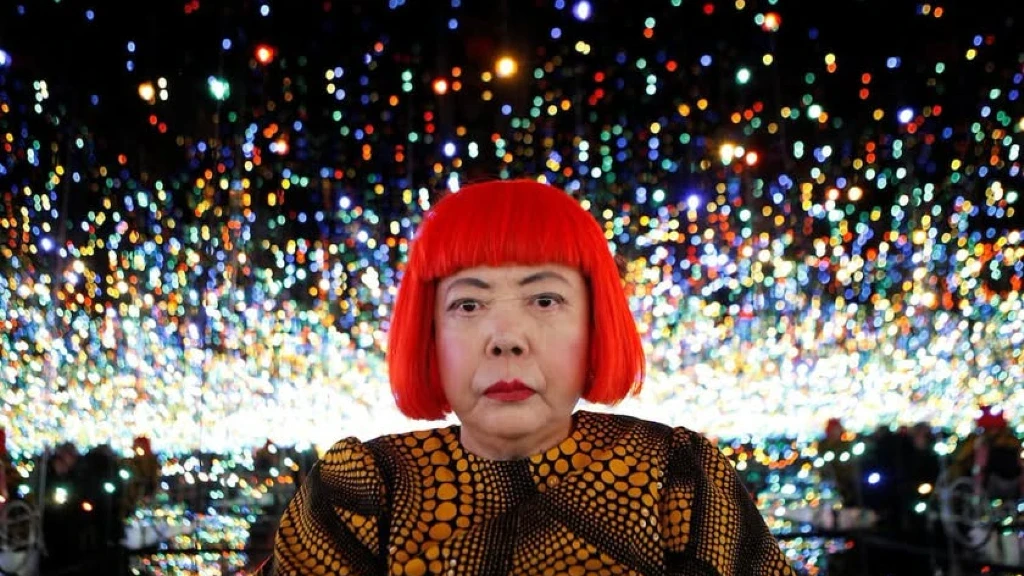 Adiós a una Leyenda: Yayoi Kusama, la Artista Icónica de los Puntos y las Infinitudes, Fallece a los 97 Años