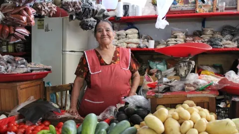 Jitomate, calabaza y papa mantienen tendencia a la baja en sus precios: Profeco