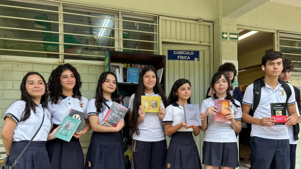 “Libros Libres” fortalece el hábito de la lectura en la comunidad estudiantil de la Preparatoria Emiliano Zapata