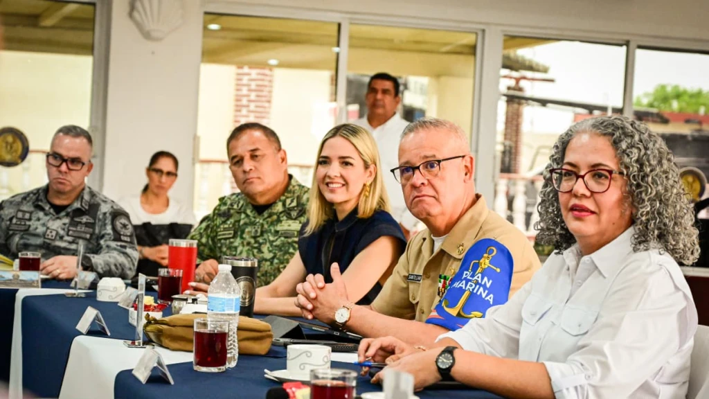 Gobernadora Graciela Domínguez Nava, preside la Mesa de Construcción de Paz y Seguridad con alcaldes del sur de Sinaloa